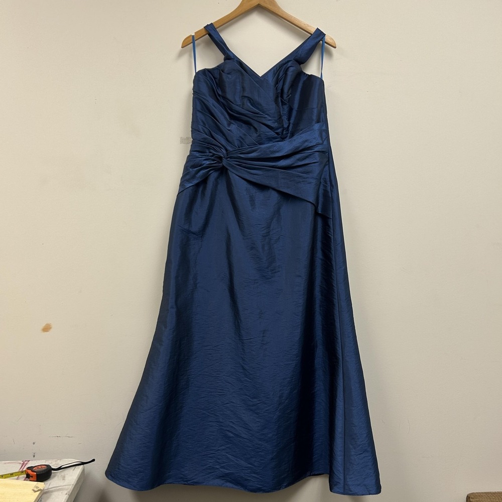 Impression Bridal Dress Womens M Blue Sleeveless V Neck Ruched Midi Gown Formal